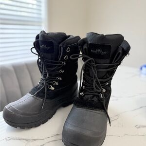 Northeast Outfitters Black and Gray Men's Boots